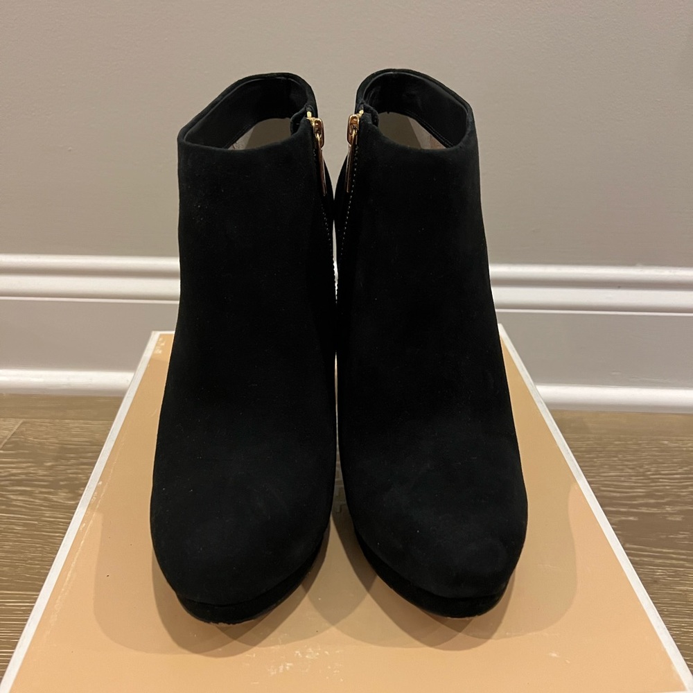 Excellent Condition Michael Kors Booties 7.5M - Picture 3 of 6